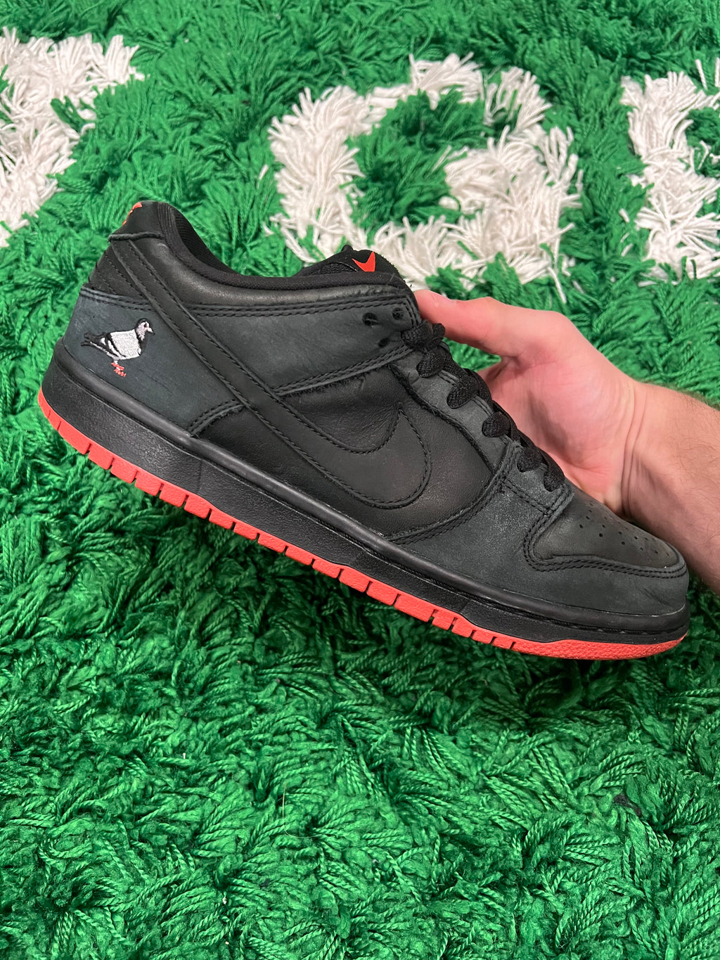 Nike SB Dunk Low Black Pigeon (Pre-Owned 8M)