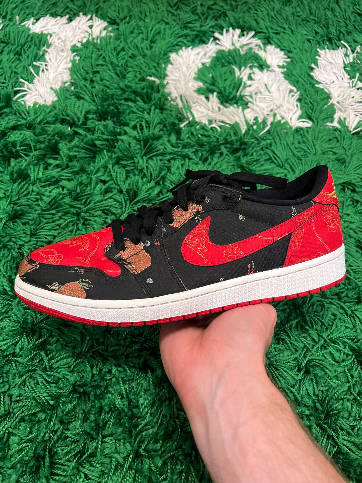 Jordan 1 Low Chinese New Year (Preowned 9.5M)