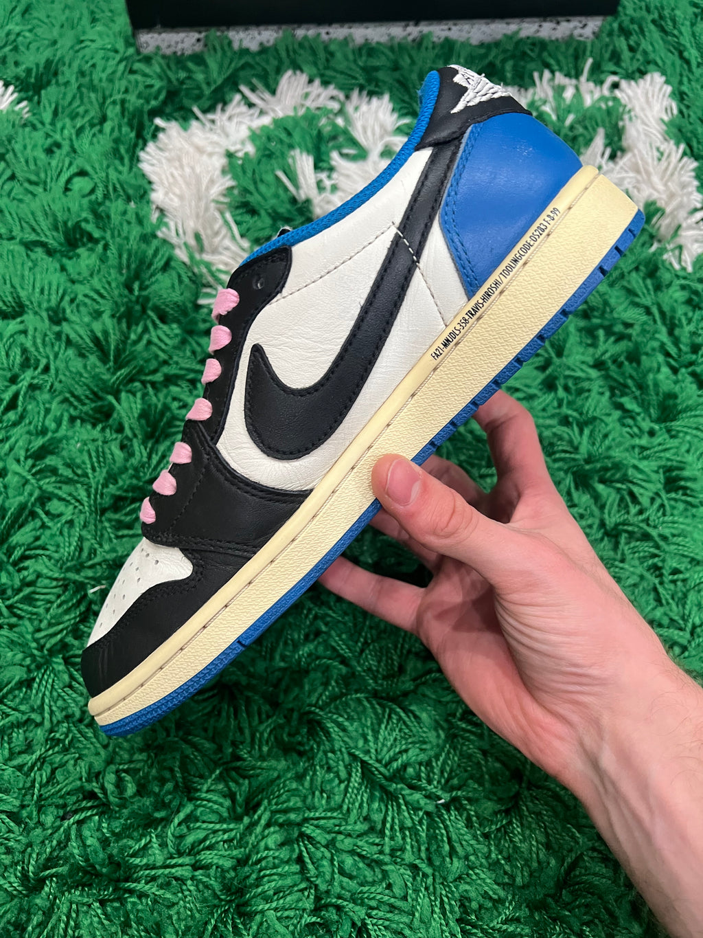 Jordan 1 Low Fragment x Travis Scott (Preowned 7.5M)