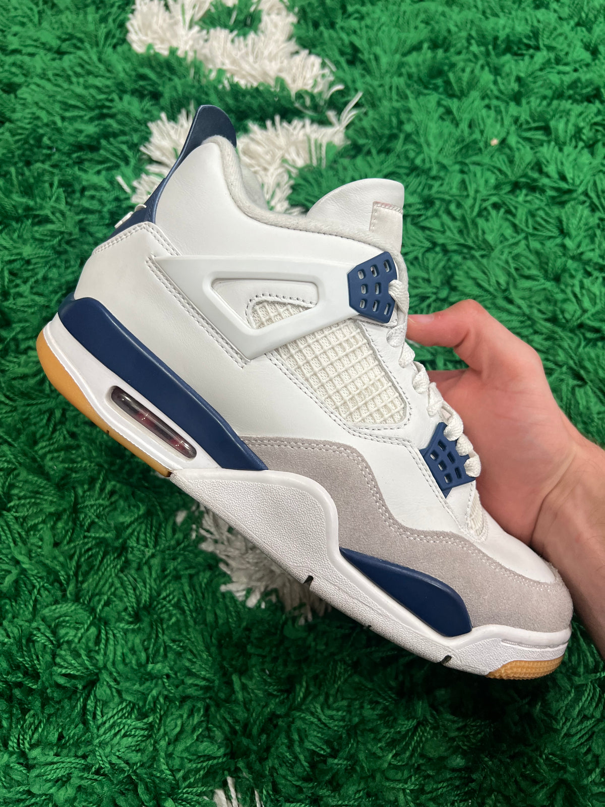 Jordan 4 SB Navy (Preowned 8.5M)