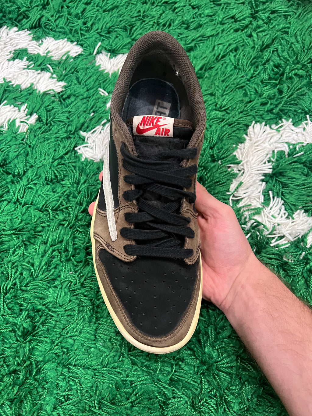Jordan 1 Low Travis Scott Mocha (Pre-Owned Size 9.5M)