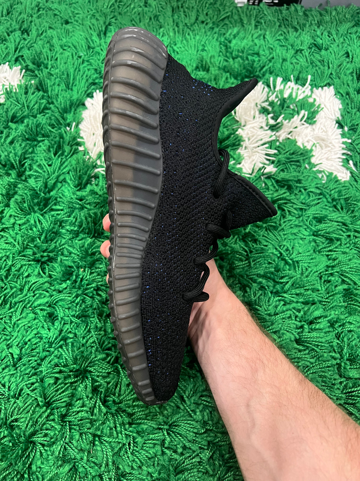 adidas Yeezy 350 V2 Dazzling Blue (Pre-Owned 10.5M)