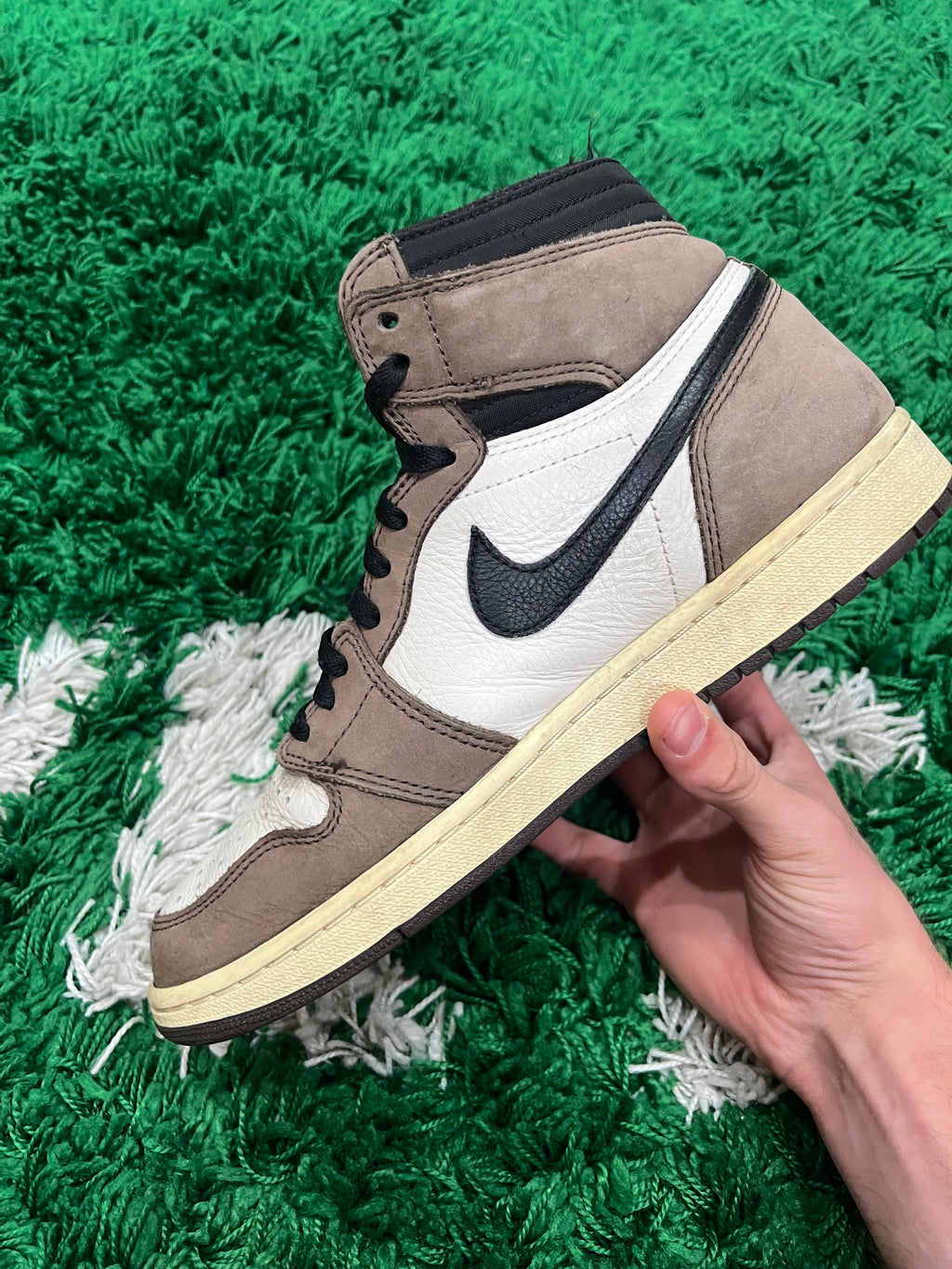 Jordan 1 High Travis Scott Mocha (Pre-Owned Size 9.5M)