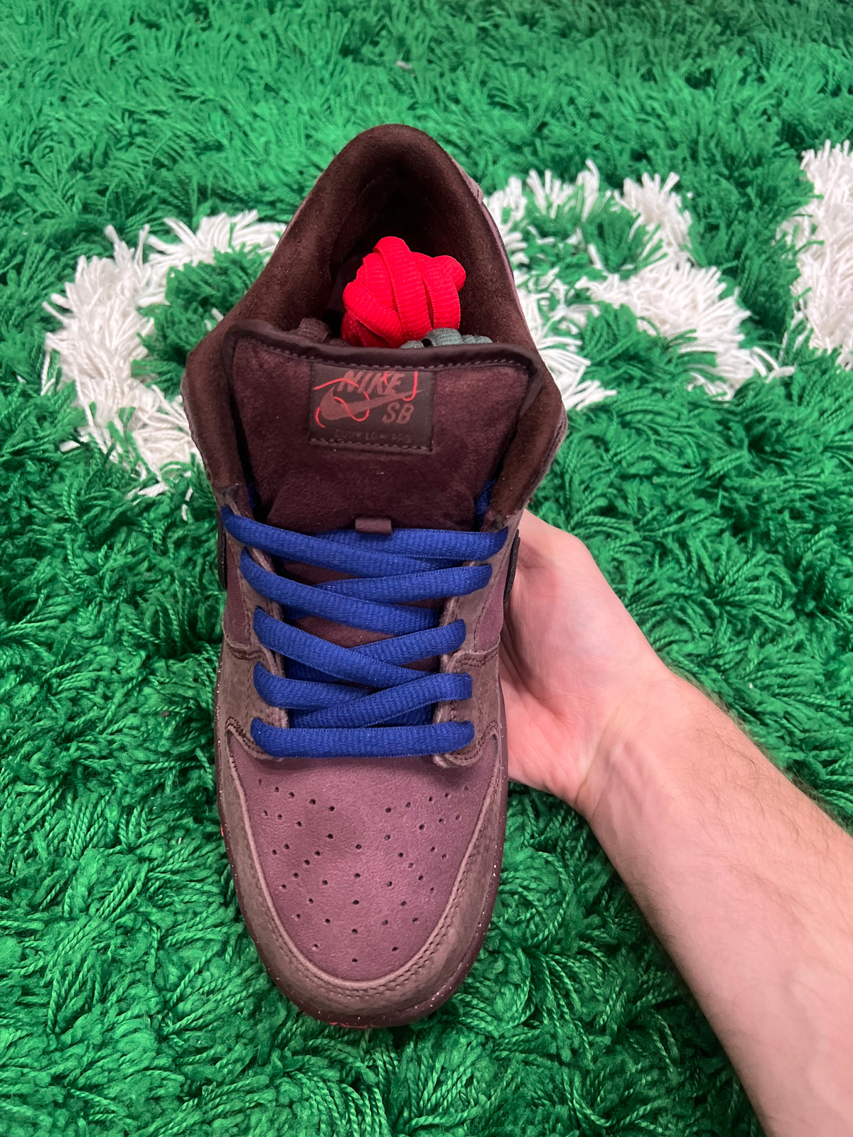 Nike SB Dunk Low City of Love Burgundy Crush (Preowned 11M)