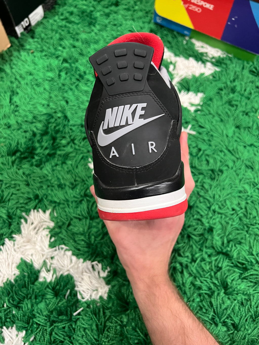 Jordan 4 Bred (2019) (Preowned 12M)