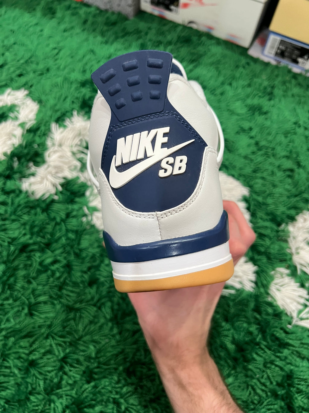 Jordan 4 SB Navy (Preowned 10.5M)