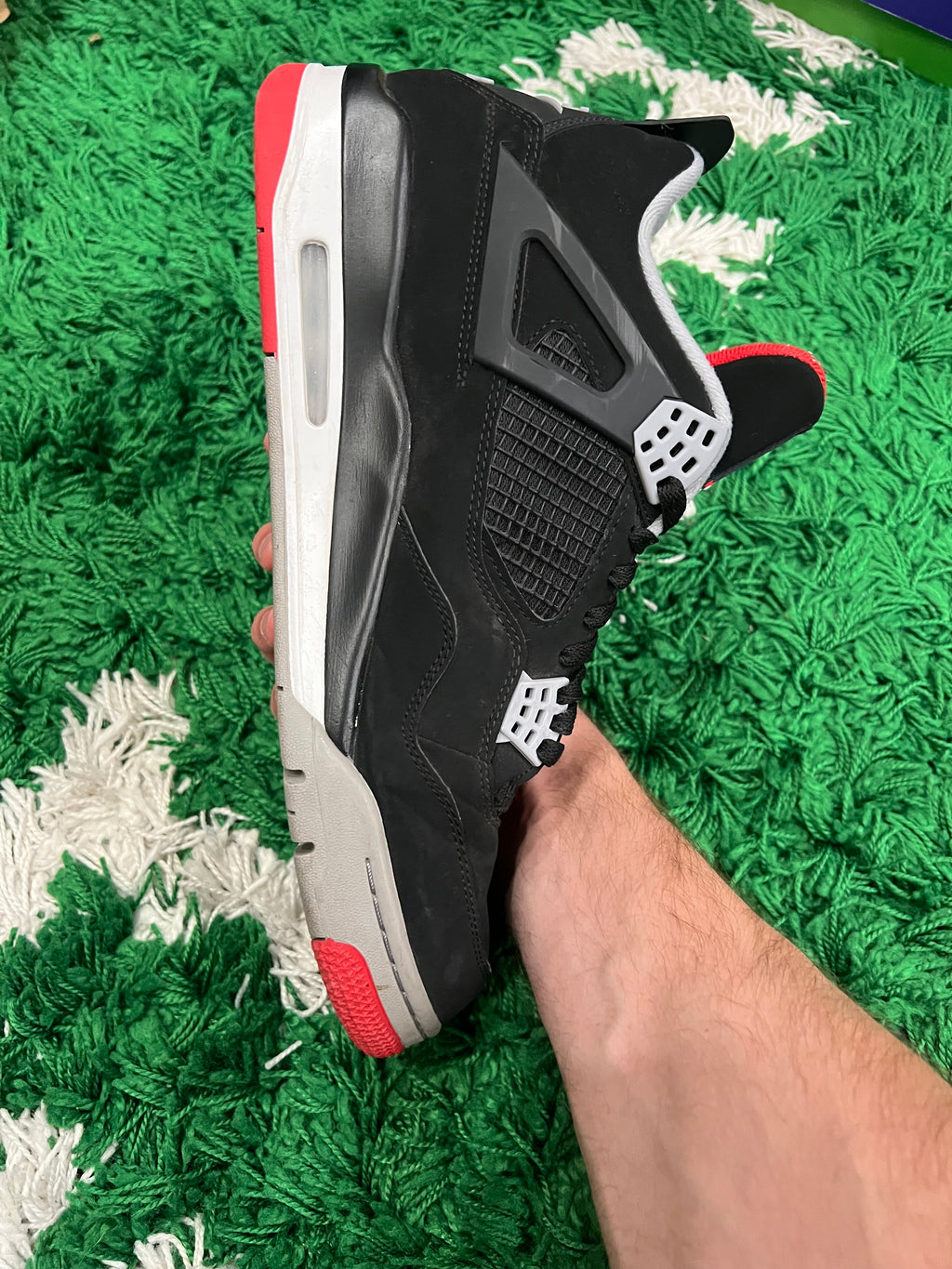 Jordan 4 Bred (2019) (Preowned 12M)