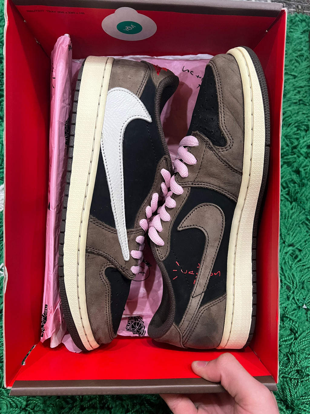 Jordan 1 Low Travis Scott Mocha (Pre-Owned Size 9.5M)