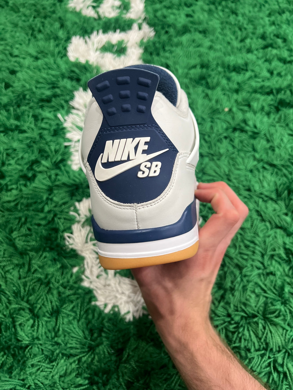 Jordan 4 SB Navy (Preowned 8M)