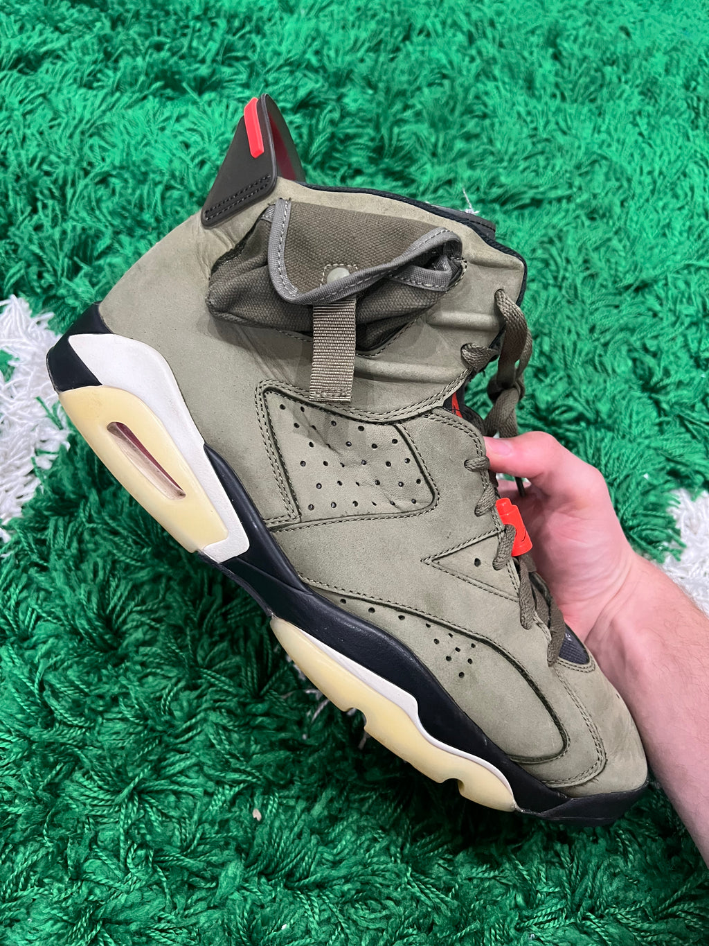 Jordan 6 Travis Scott (Preowned 13M)