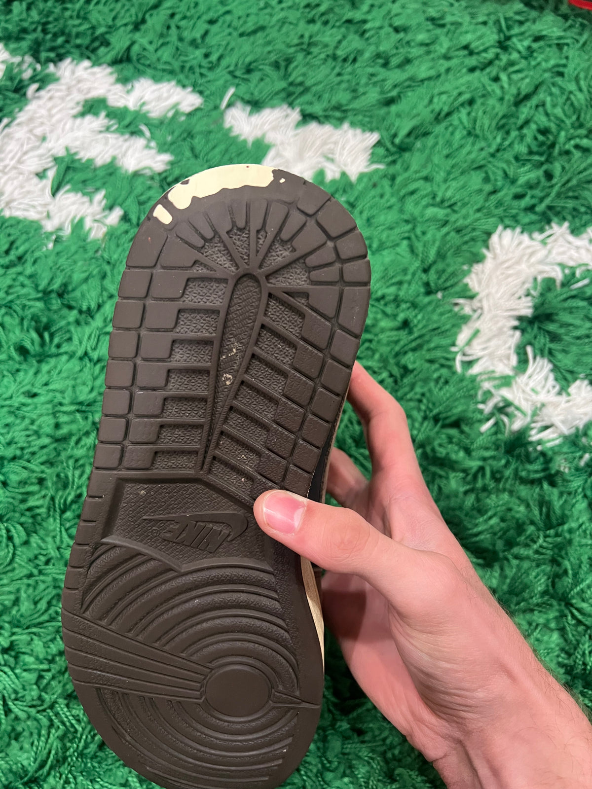 Jordan 1 Low Travis Scott Mocha (Pre-Owned Size 9.5M)
