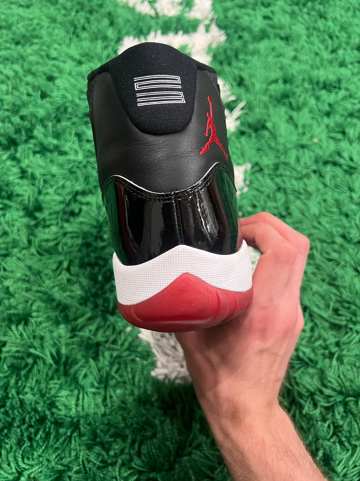 Jordan 11 Playoffs Bred (2019) (Preowned 9.5M)