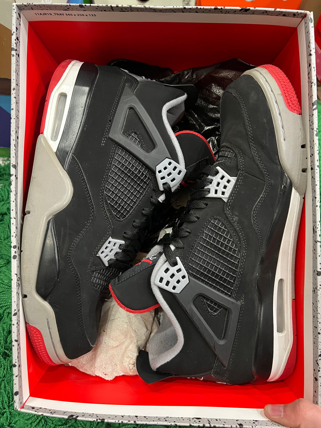 Jordan 4 Bred (2019) (Preowned 12M)