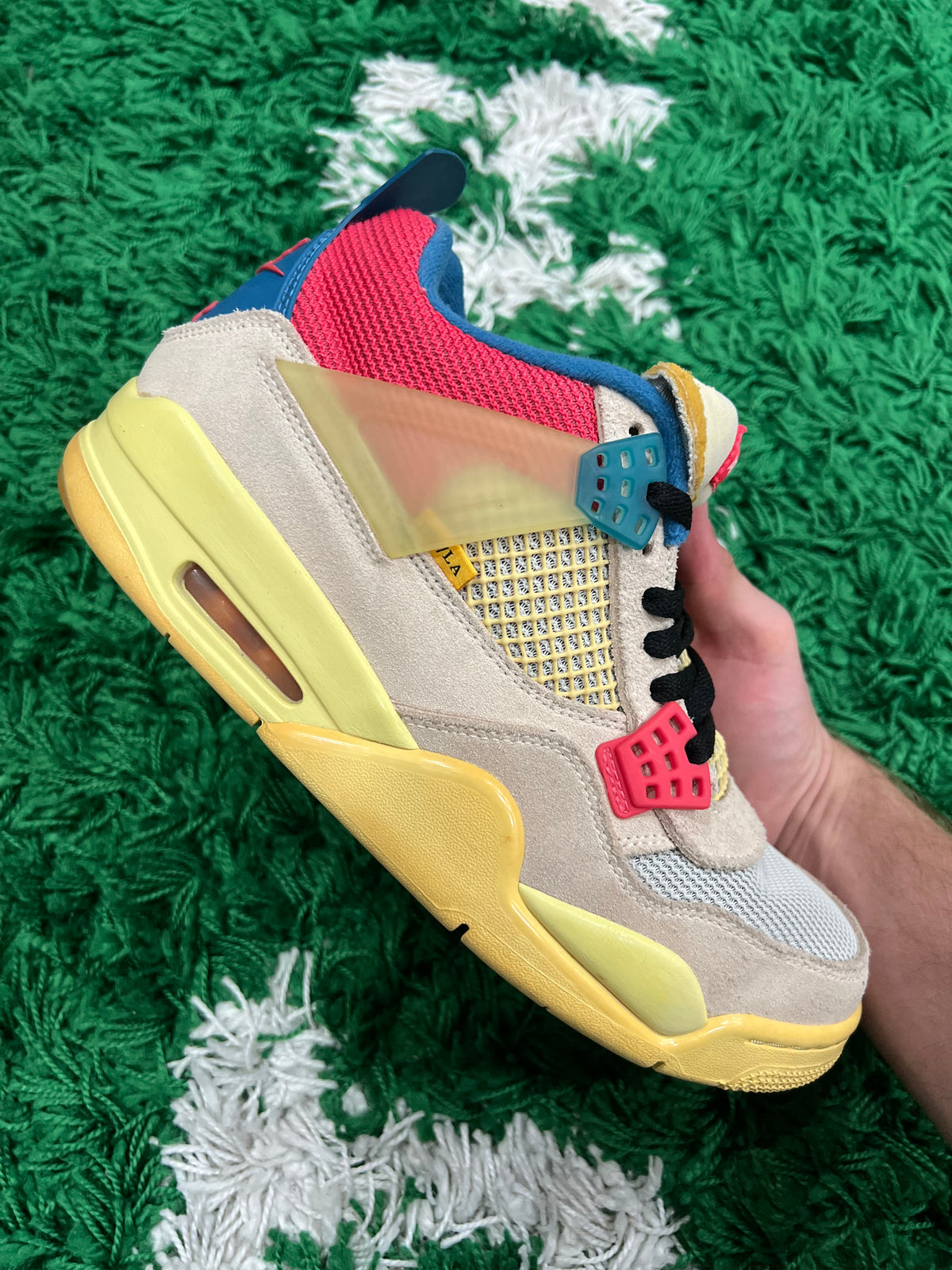Jordan 4 Union Guava Ice (Preowned 9.5M)