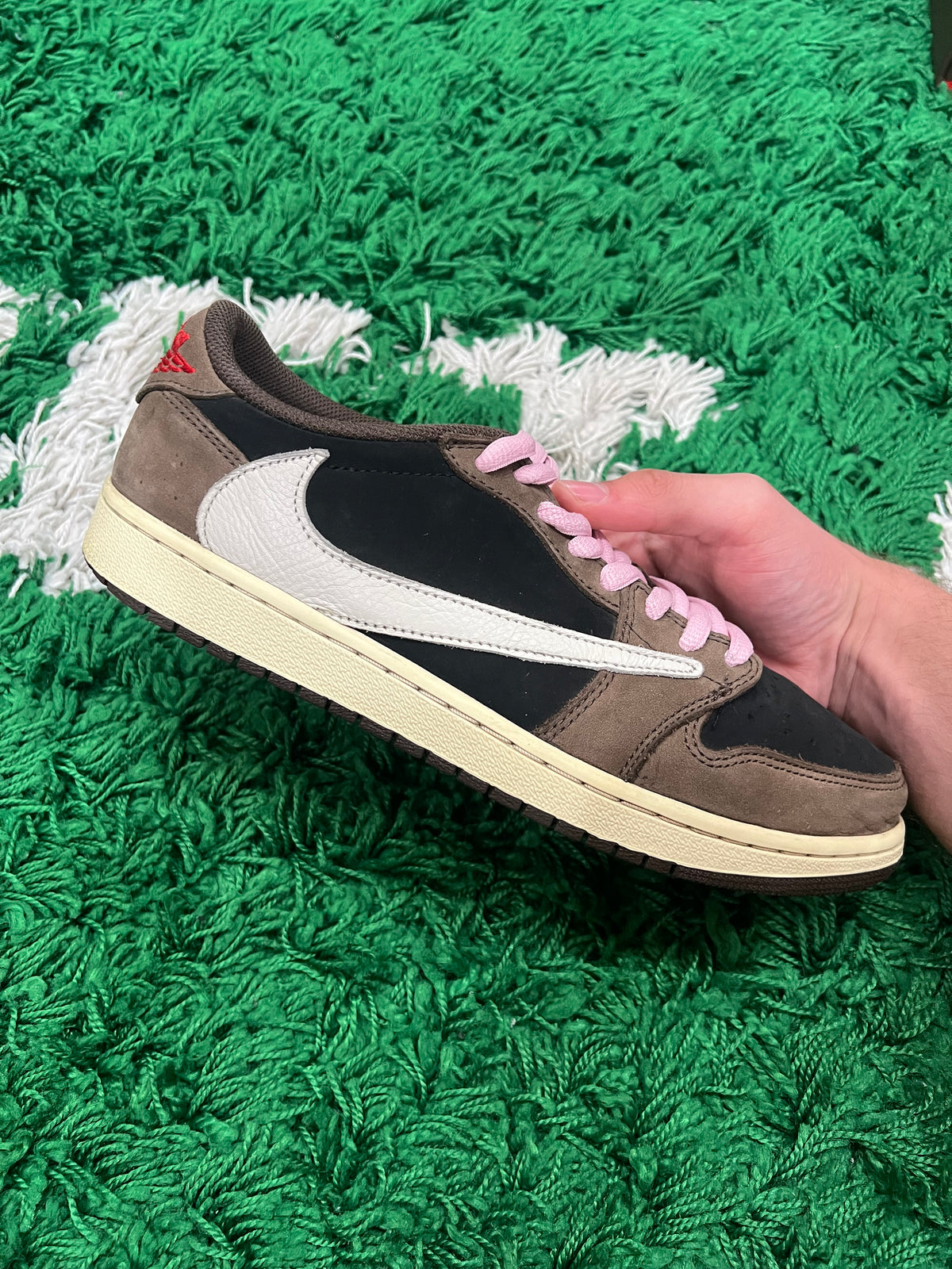 Jordan 1 Low Travis Scott Mocha (Pre-Owned Size 9.5M)