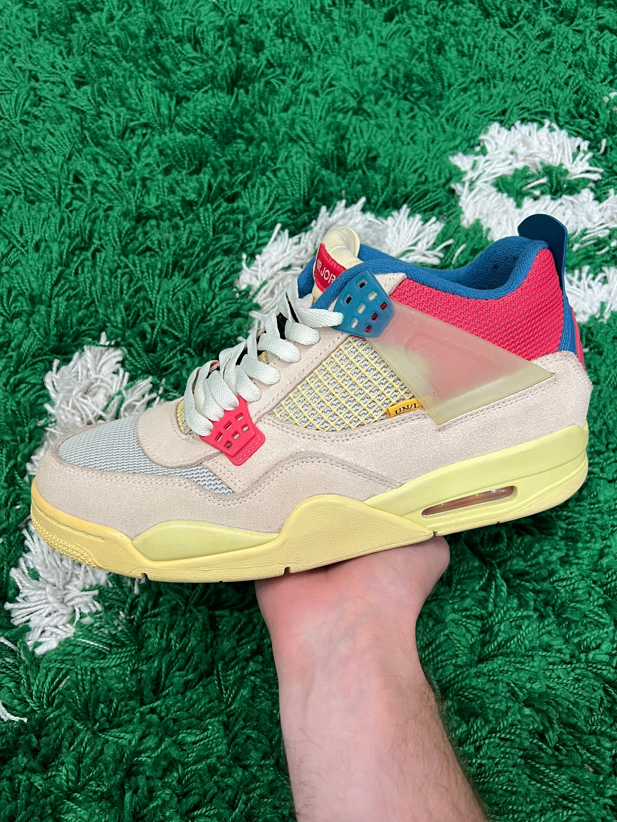 Jordan 4 Union Guava Ice (Preowned 10M)