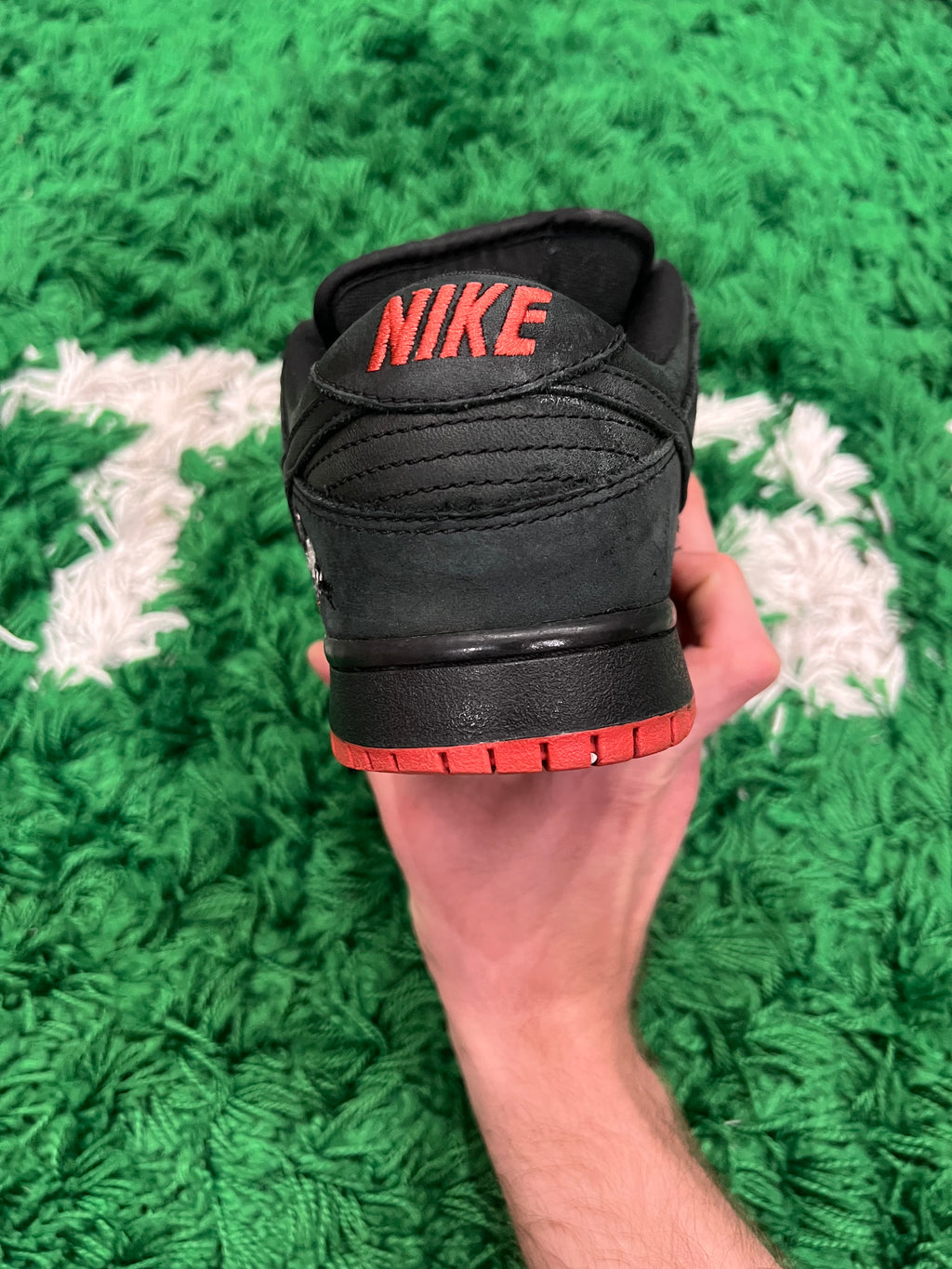 Nike SB Dunk Low Black Pigeon (Preowned 8M)