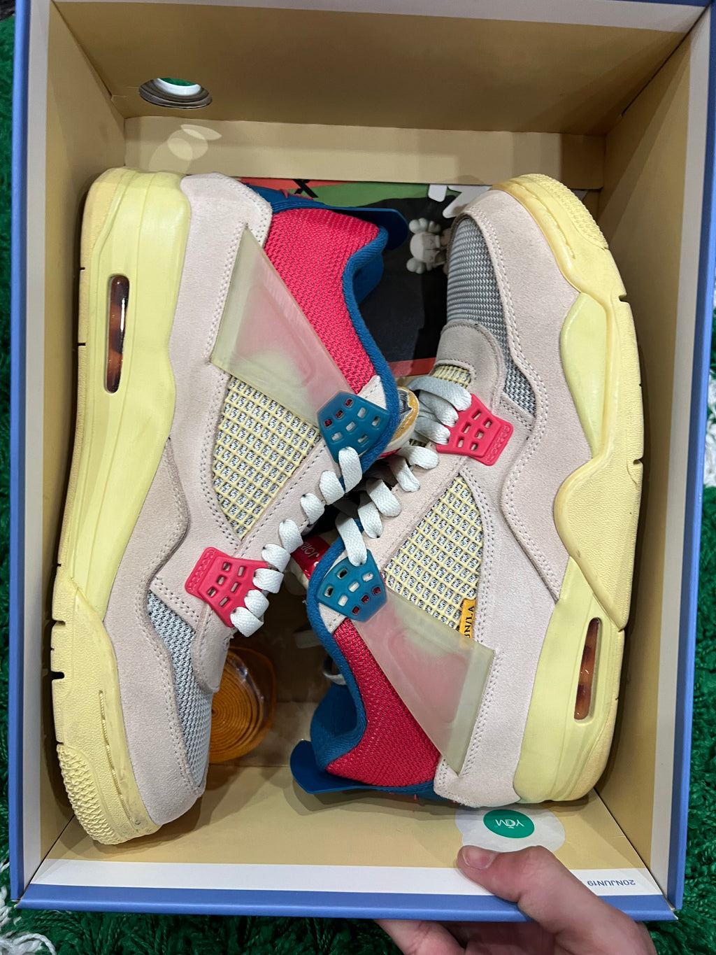 Jordan 4 Union Guava Ice (Preowned 10M)