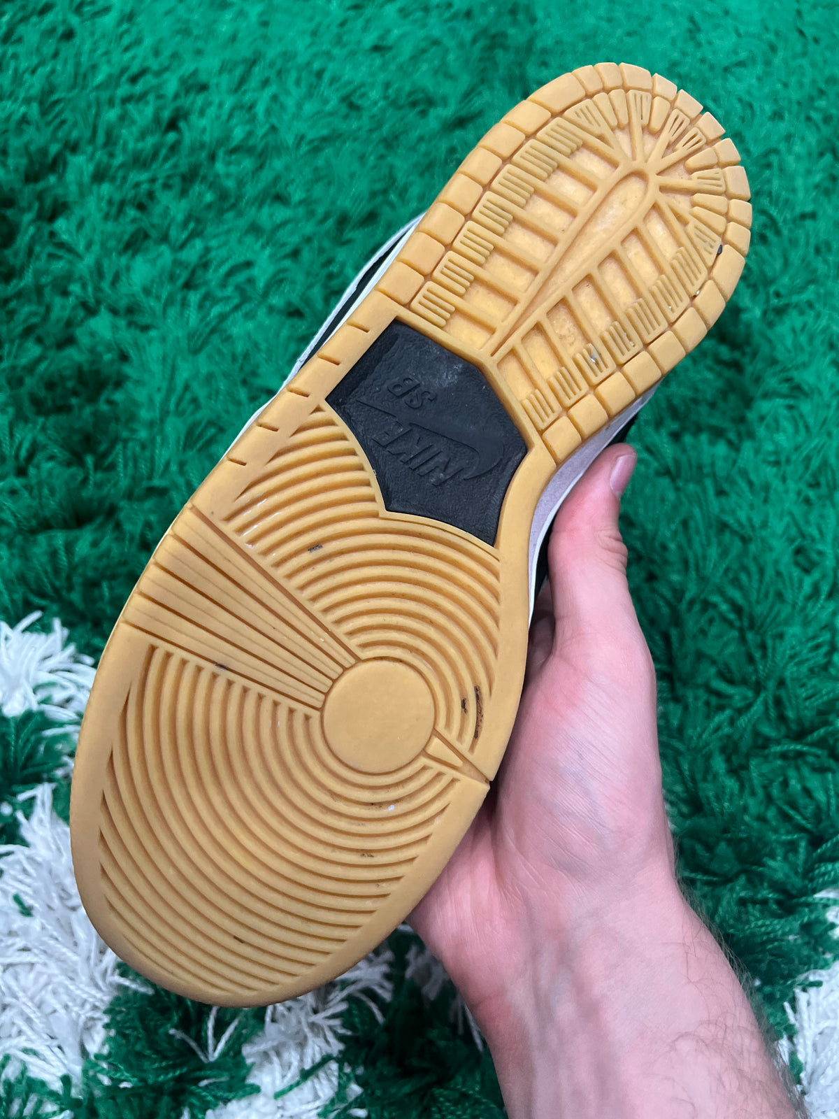 Nike SB Dunk Low Black Gum (Pre-Owned 8M)