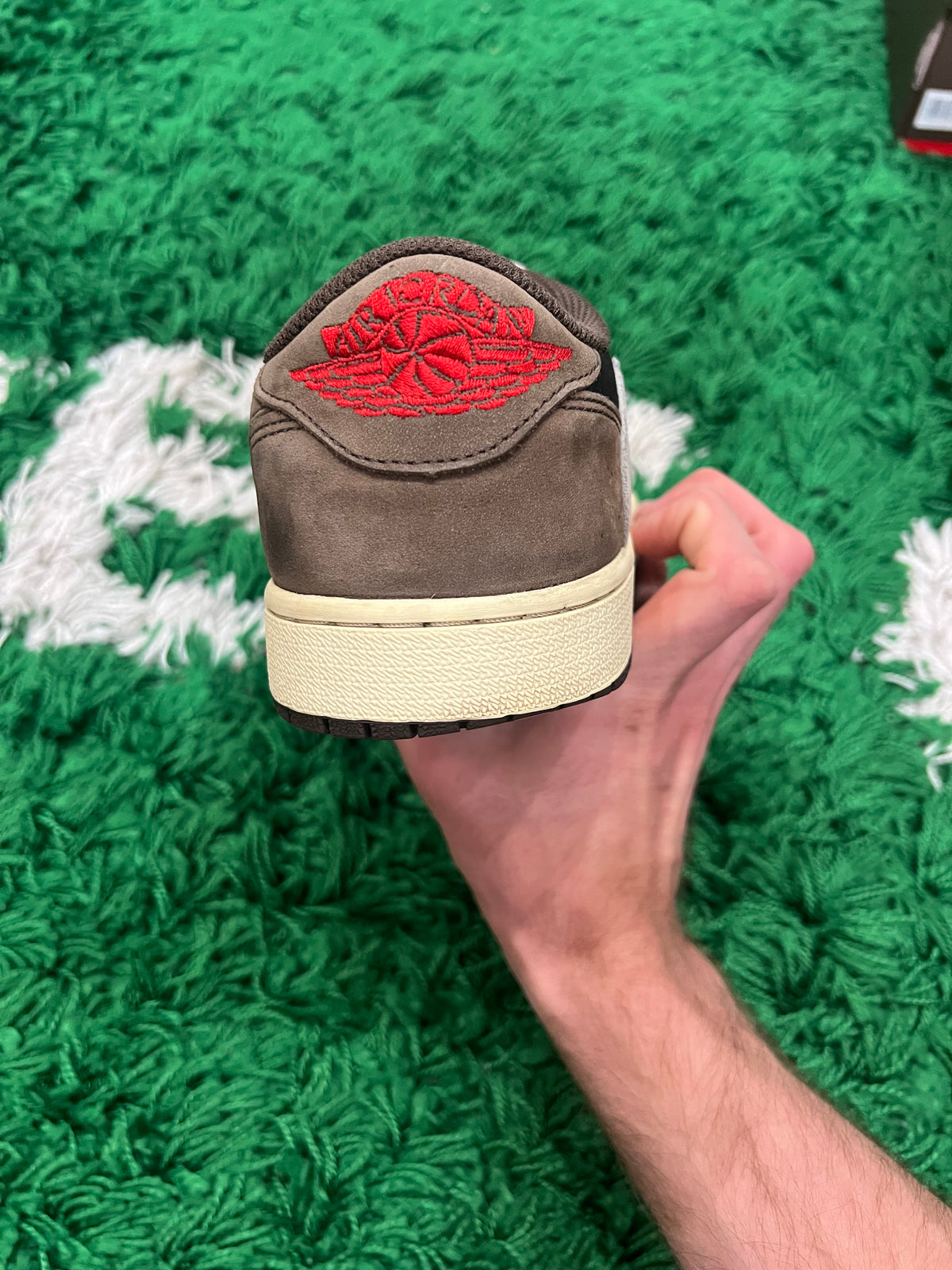 Jordan 1 Low Travis Scott Mocha (Pre-Owned Size 9.5M)