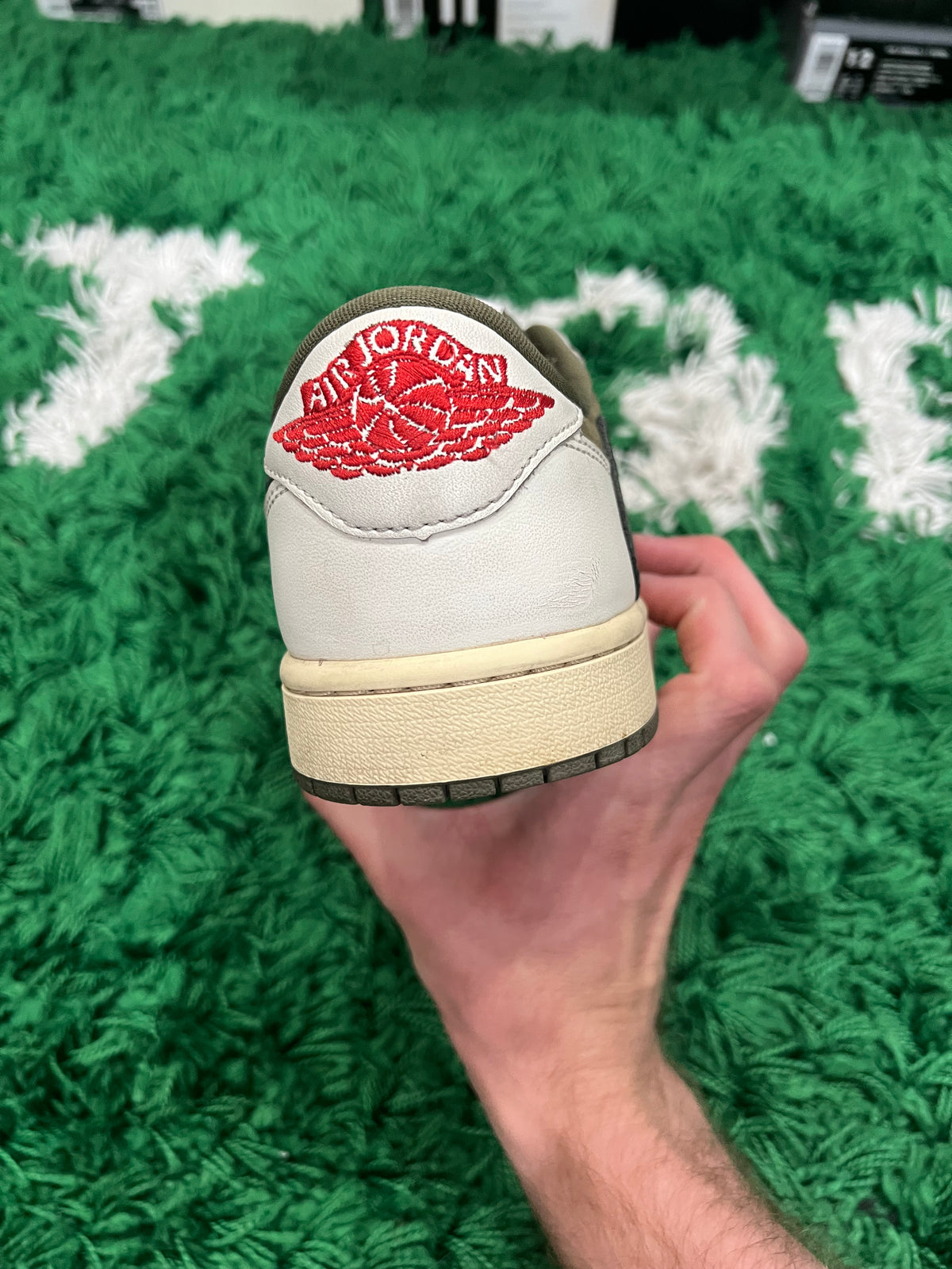 Jordan 1 Low Travis Scott Medium Olive (Pre-Owned 8.5M)