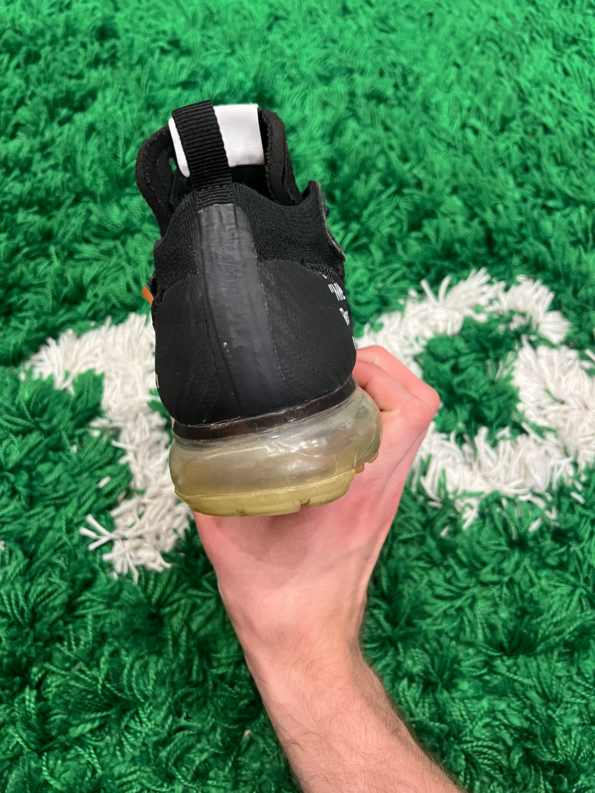 Nike Air VaporMax Off-White Black (2018) (Preowned 9M)