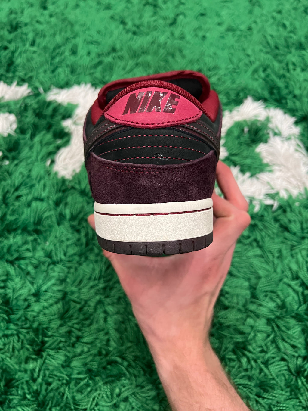 Nike SB Dunk Low Riot Skateshop (Preowned 8.5M)