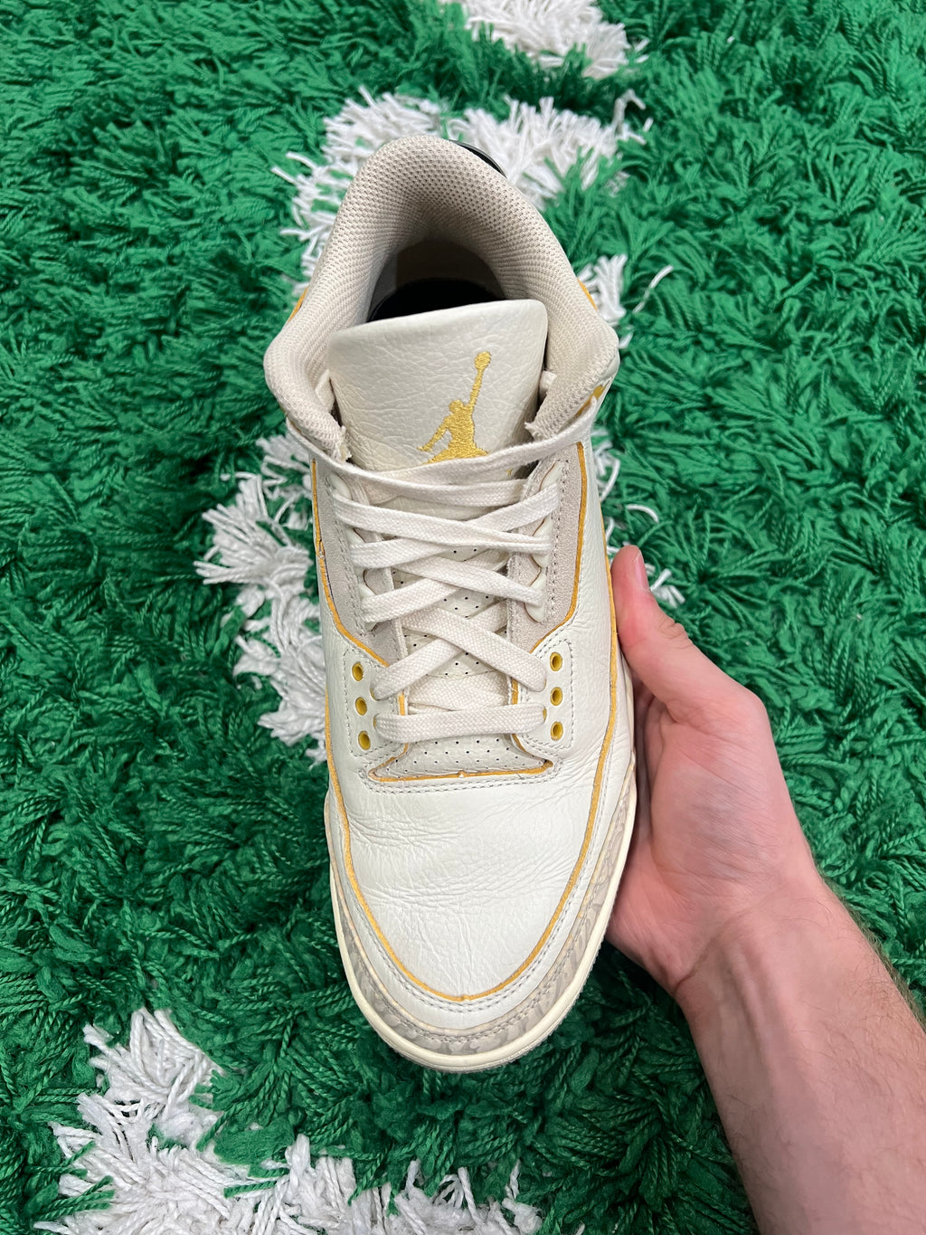 Jordan 3 J Balvin Medellin Sunset (Preowned 8M)