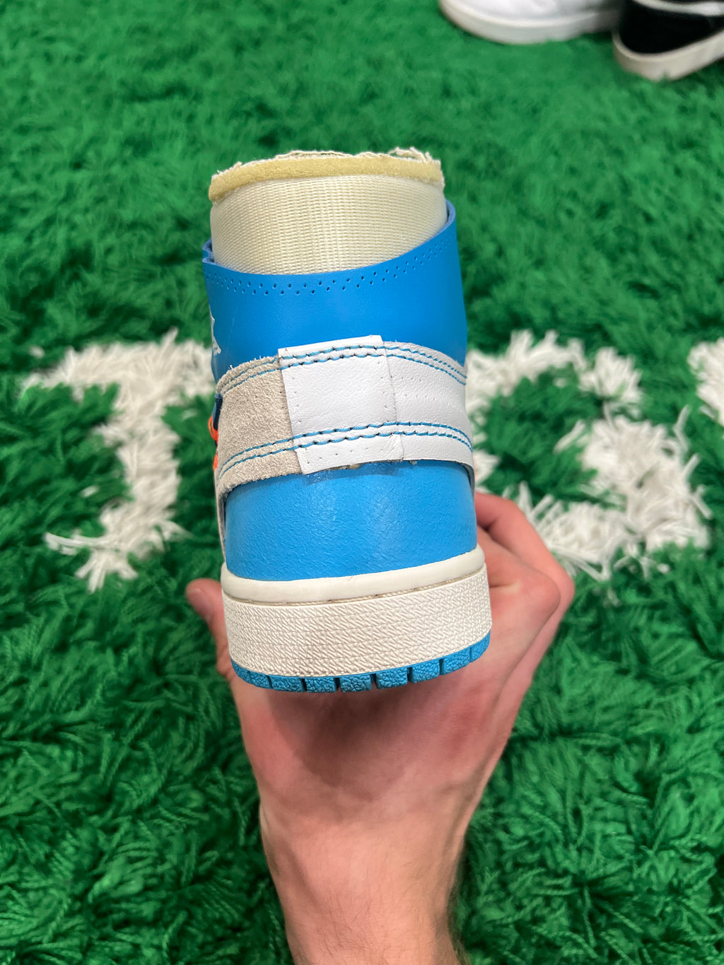 Jordan 1 High Off-White University Blue (Preowned 6M)