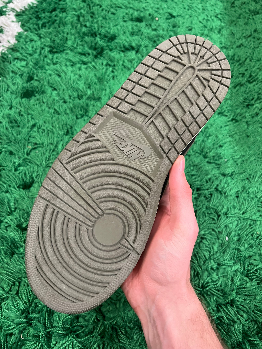 Jordan 1 Low Travis Scott Olive (Women's) (Preowned 10M/11.5W)
