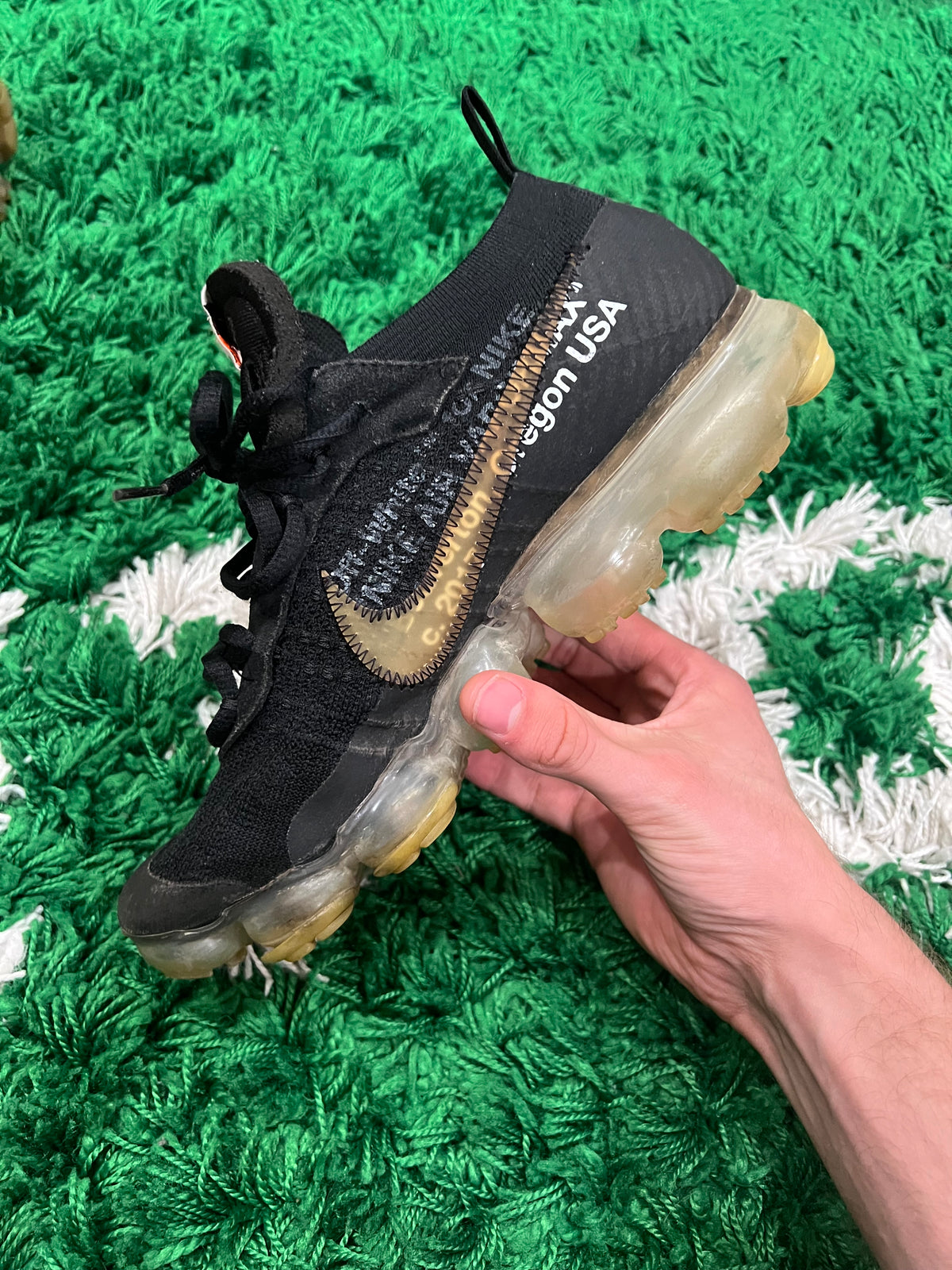 Nike Air VaporMax Off-White Black (2018) (Preowned 9M)