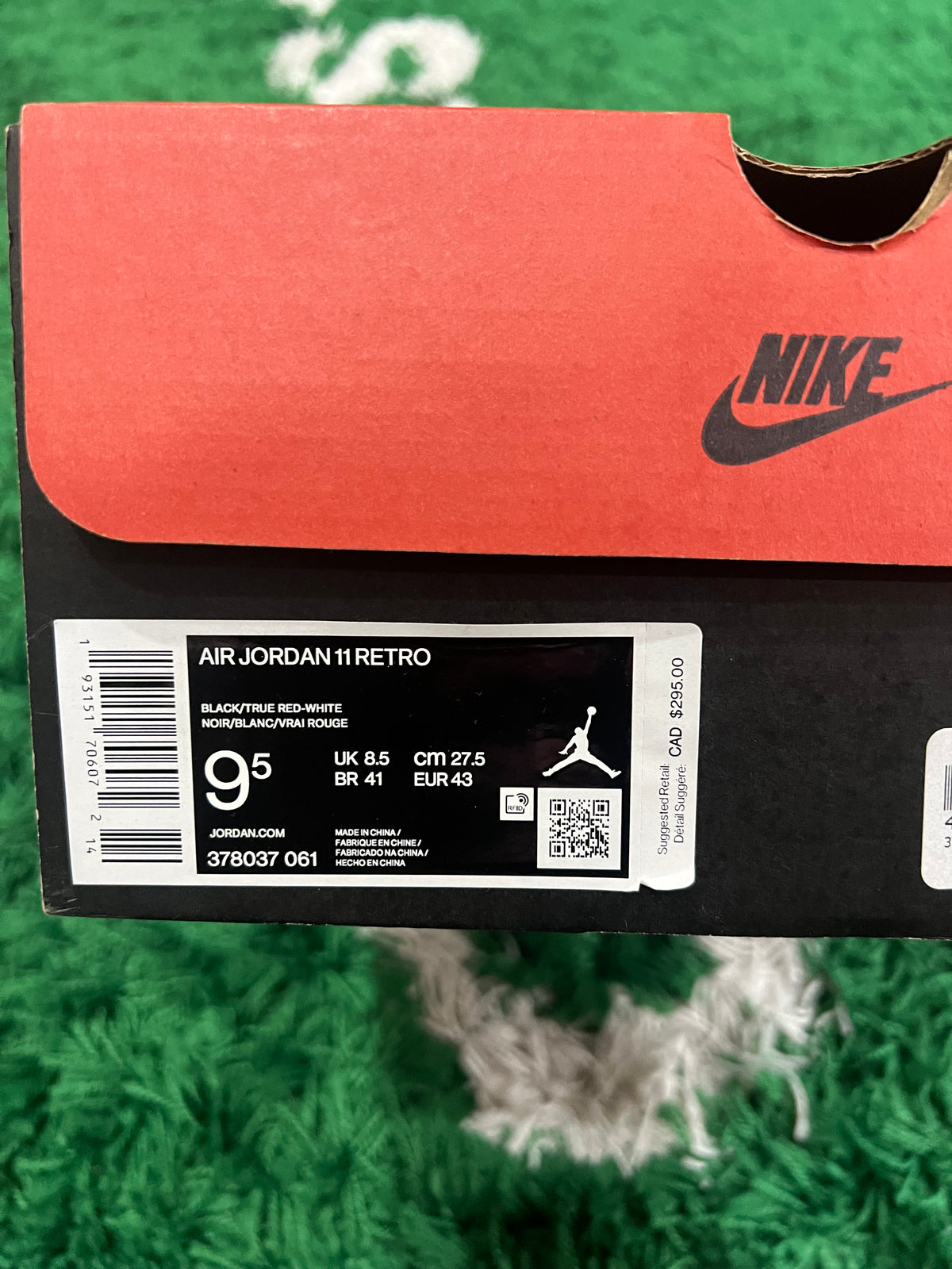 Jordan 11 Playoffs Bred (2019) (Preowned 9.5M)