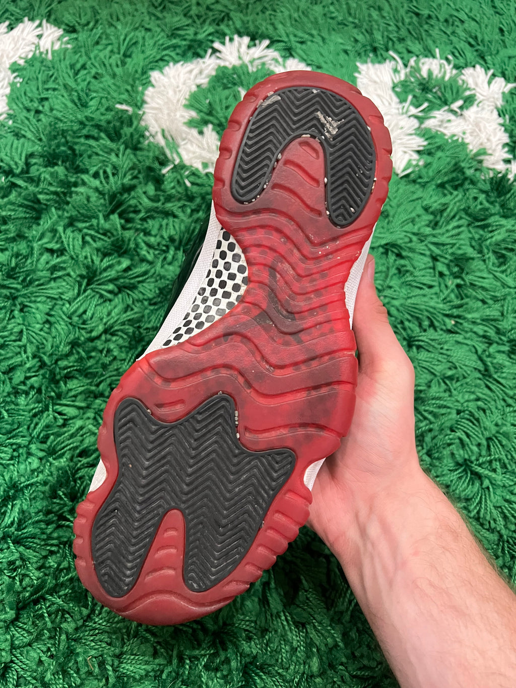 Jordan 11 Playoffs Bred (2019) (Preowned 10M)