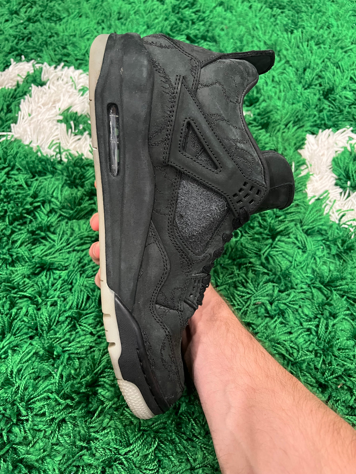 Jordan 4 Kaws Black (Preowned 12M)