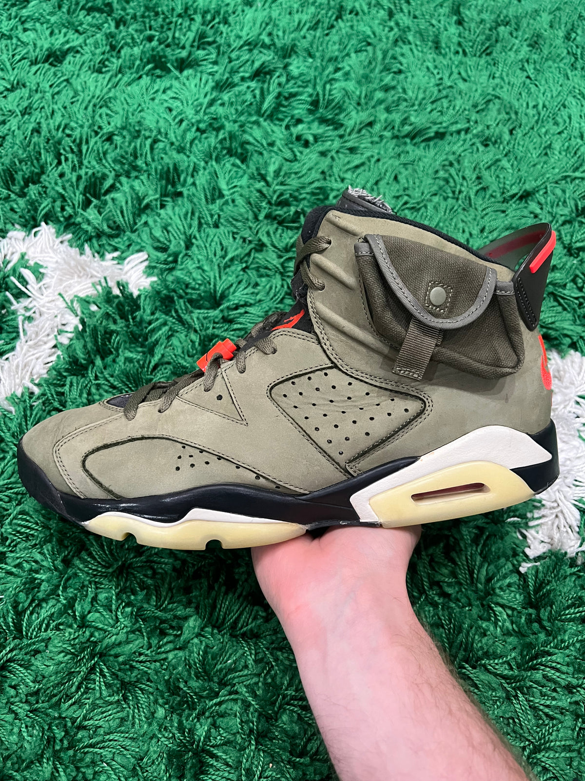 Jordan 6 Travis Scott (Preowned 13M)