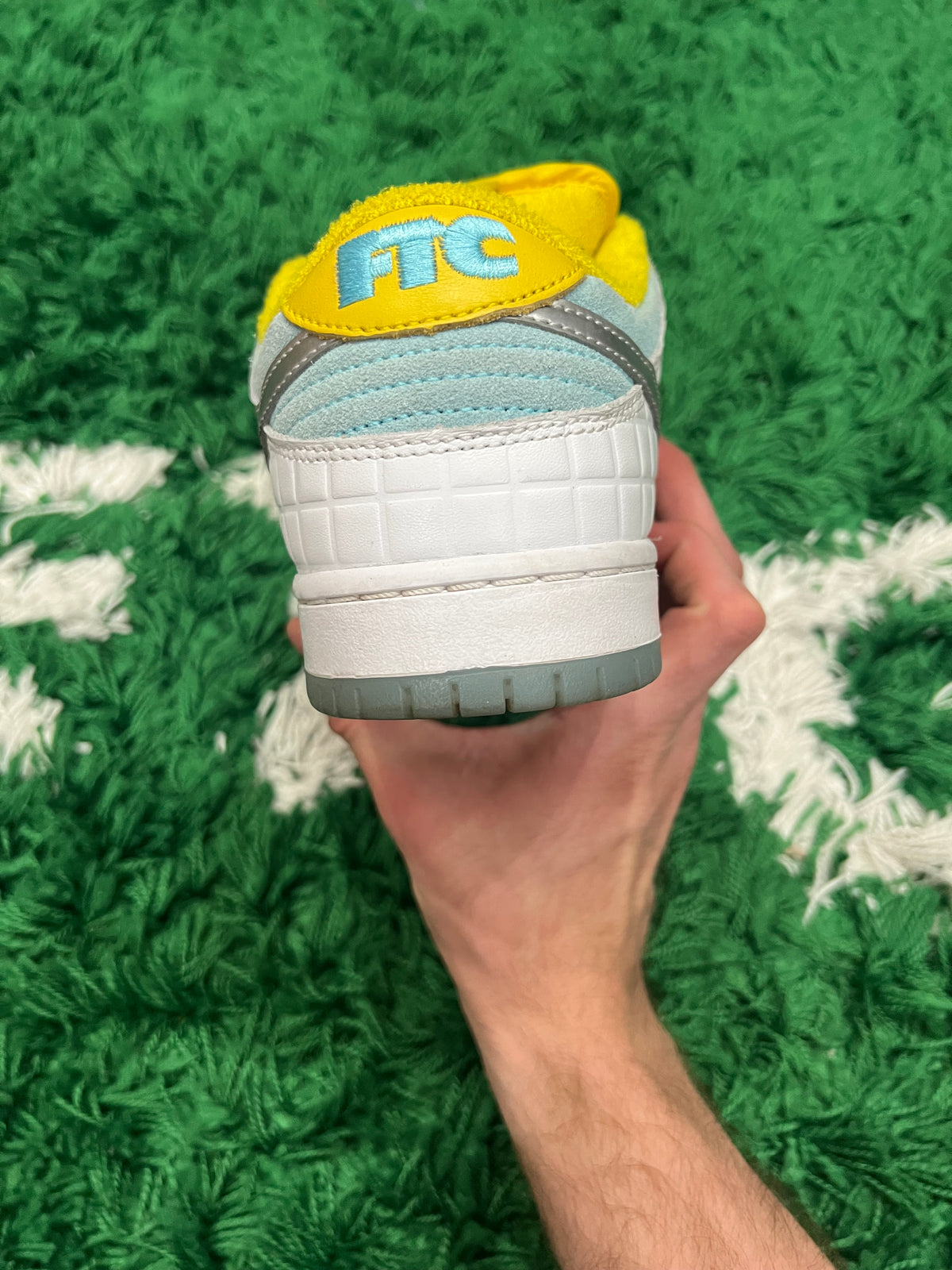 Nike SB Dunk Low FTC Lagoon Pulse (Preowned 8.5M)