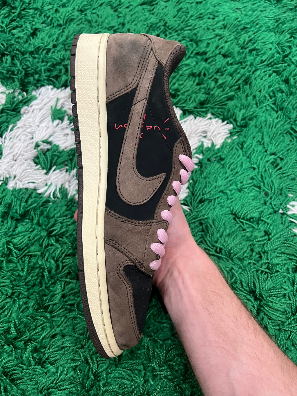 Jordan 1 Low Travis Scott Mocha (Pre-Owned Size 9.5M)