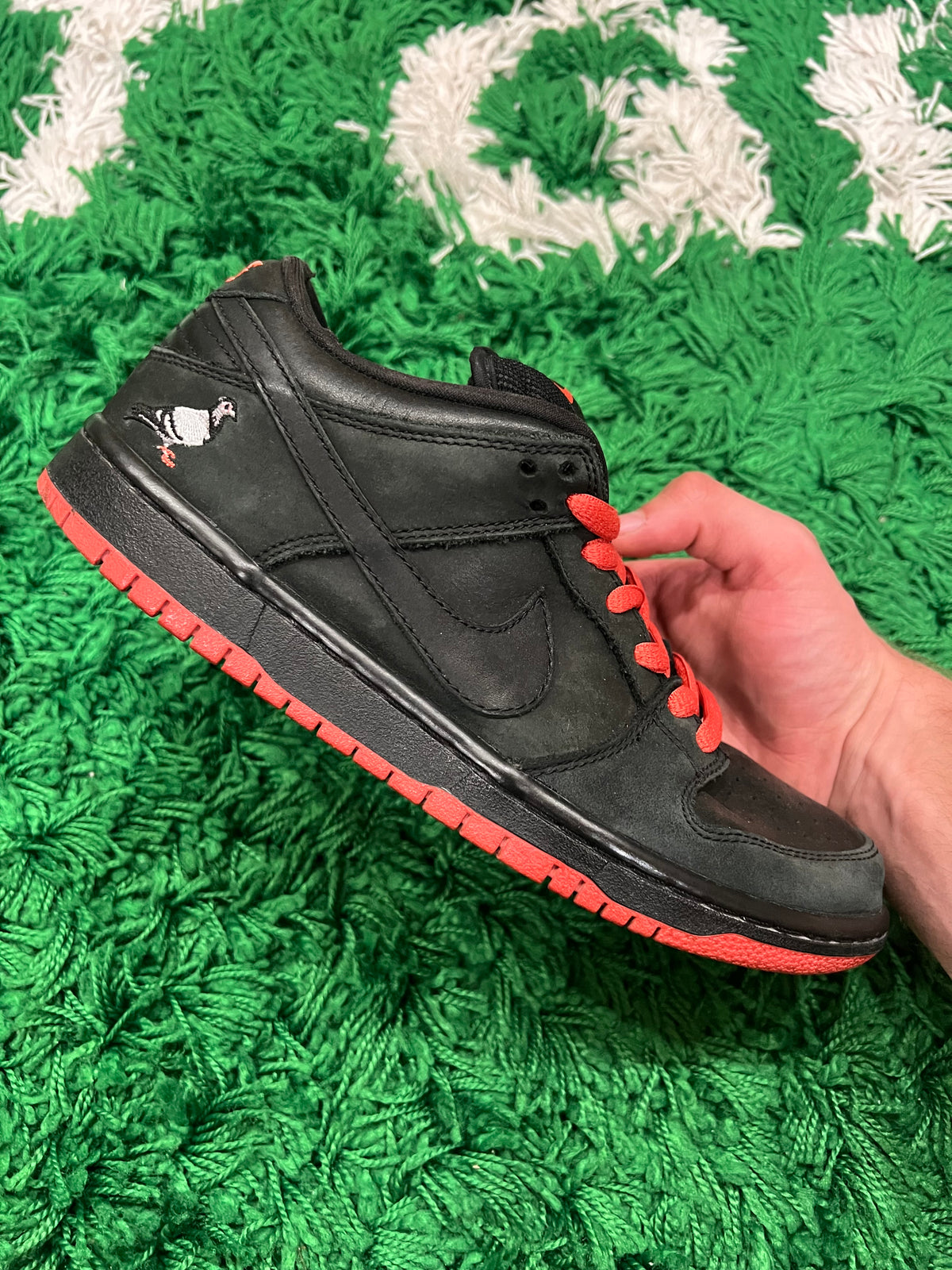 Nike SB Dunk Low Black Pigeon (Preowned 7.5M)