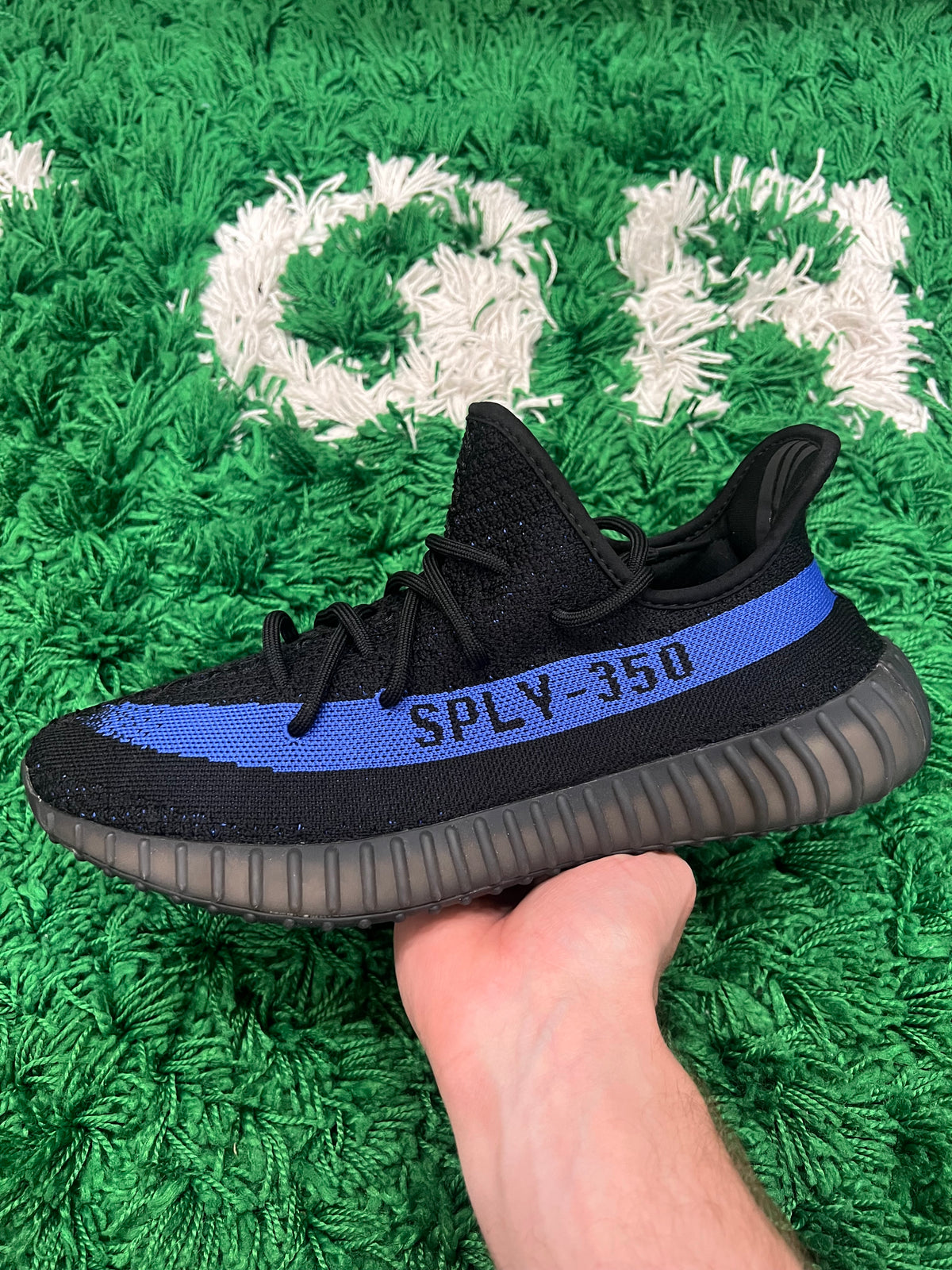 adidas Yeezy 350 V2 Dazzling Blue (Pre-Owned 10.5M)