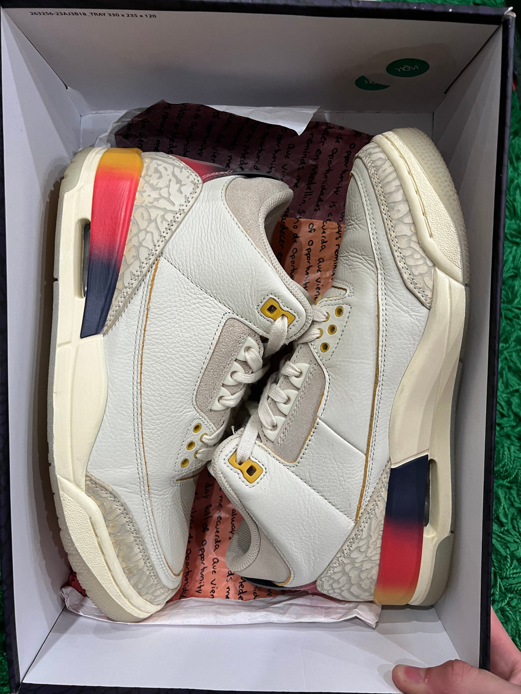 Jordan 3 J Balvin Medellin Sunset (Preowned 8M)