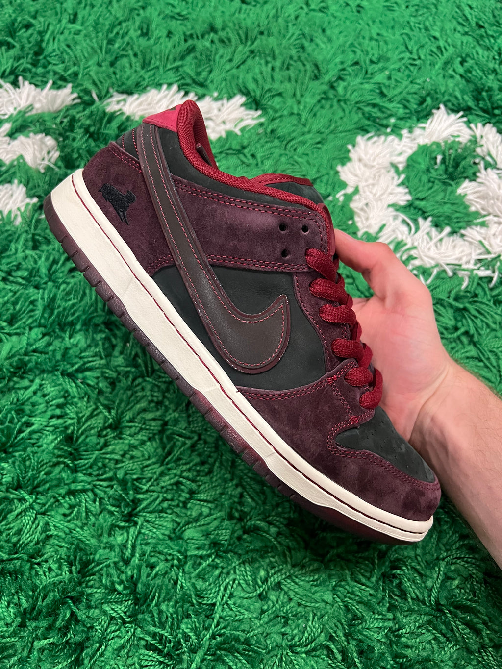 Nike SB Dunk Low Riot Skateshop (Preowned 8.5M)