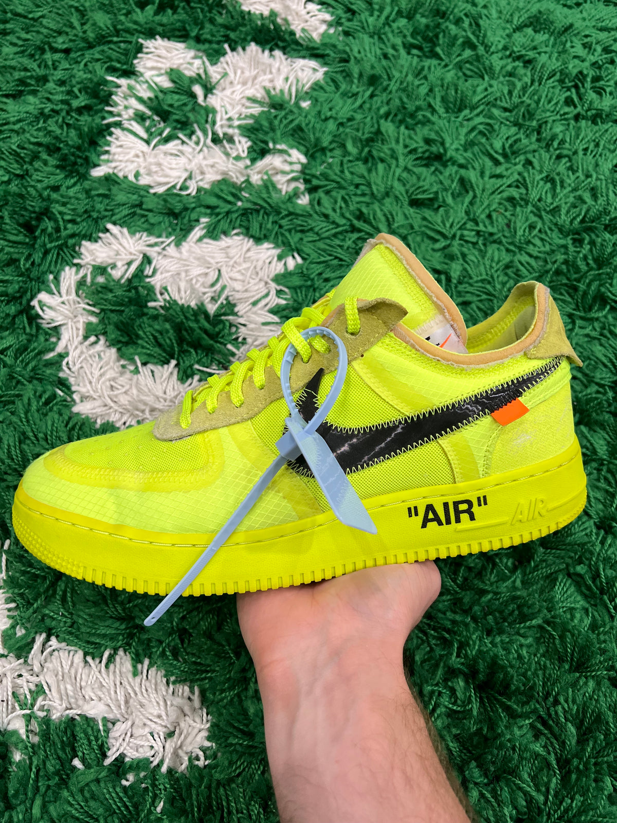 Nike Air Force 1 Low Off-White Volt (Preowned 10.5M)