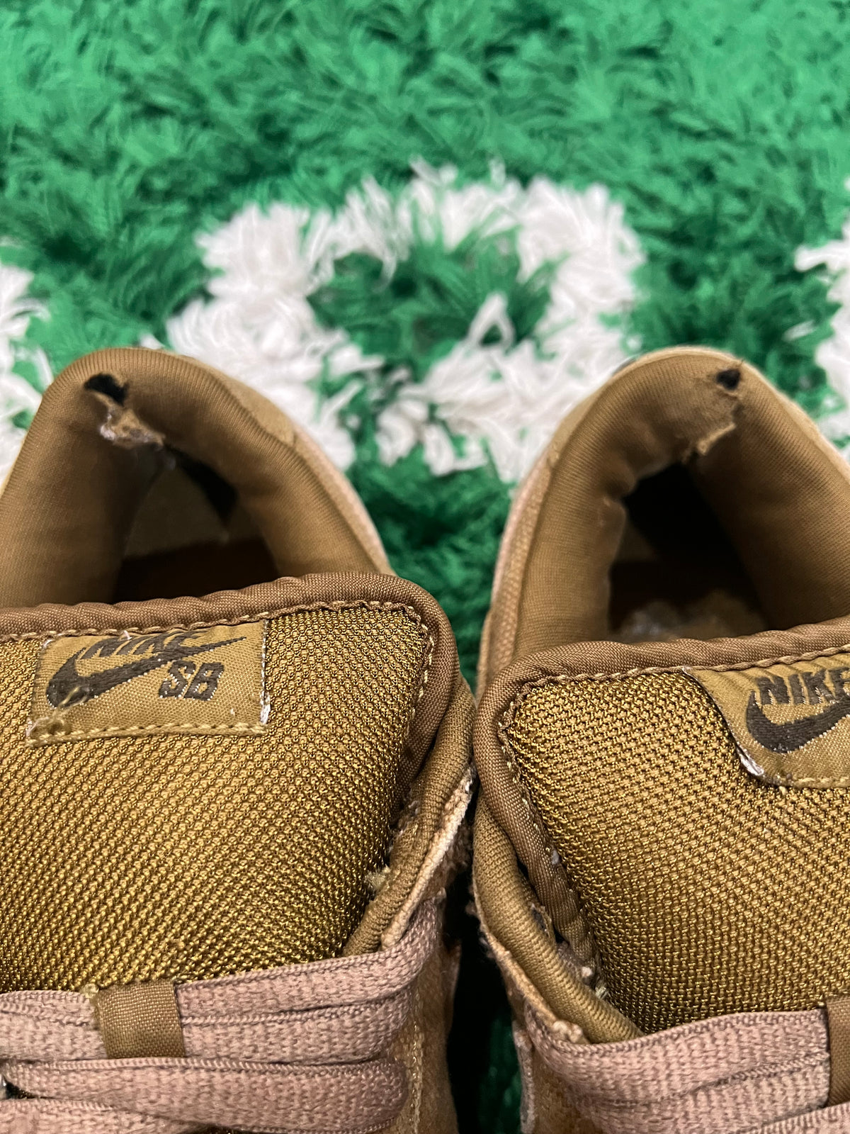 Nike SB Dunk Low Spanish Moss (Preowned 8M)