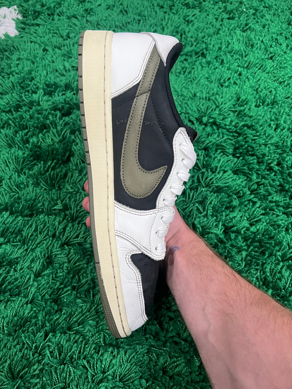 Jordan 1 Low Travis Scott Olive (Women's) (Pre-Owned Size 12M/13.5W)