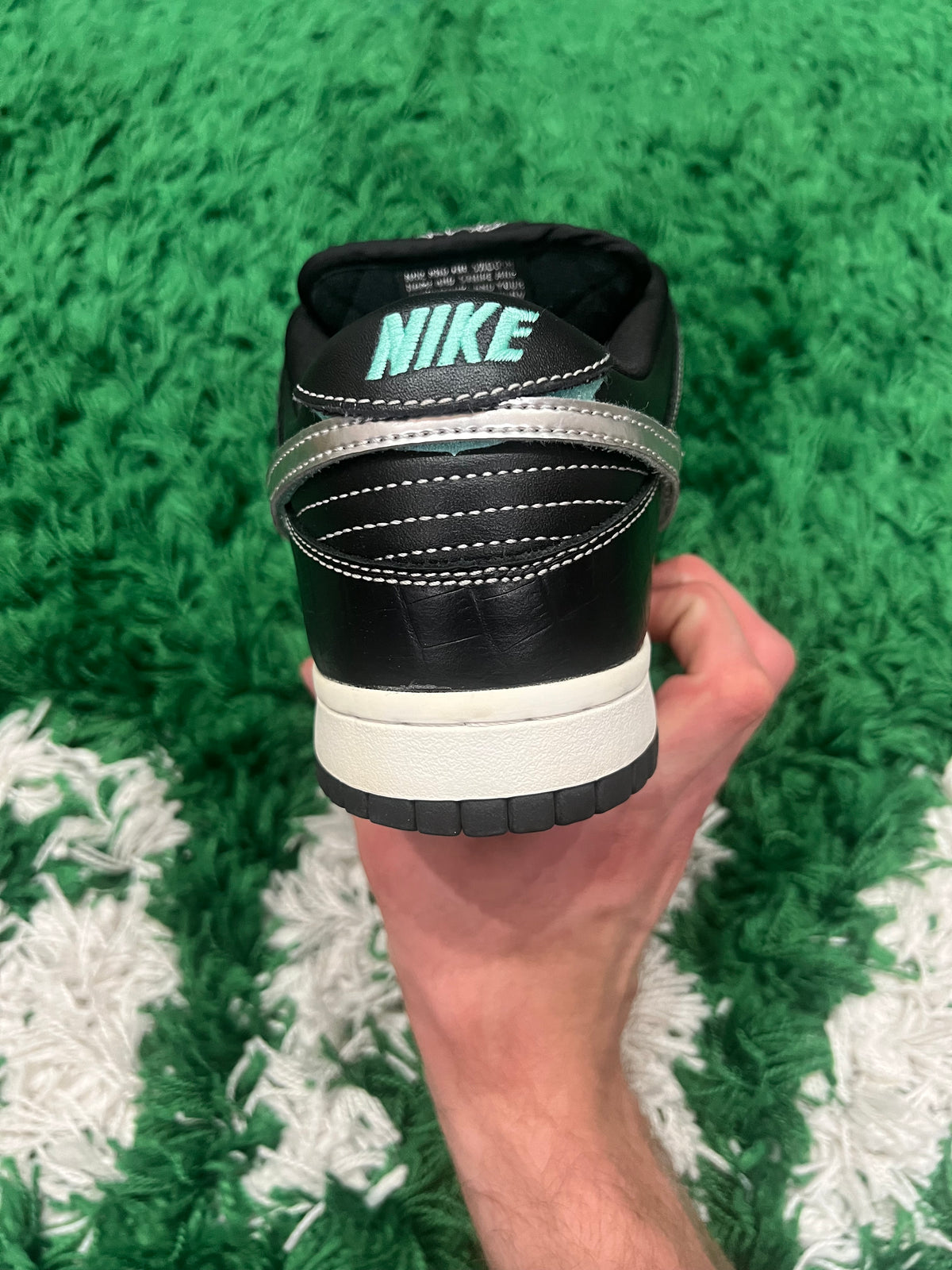 Nike SB Dunk Low Diamond Supply Co. Black Diamond (Pre-Owned 8.5M)