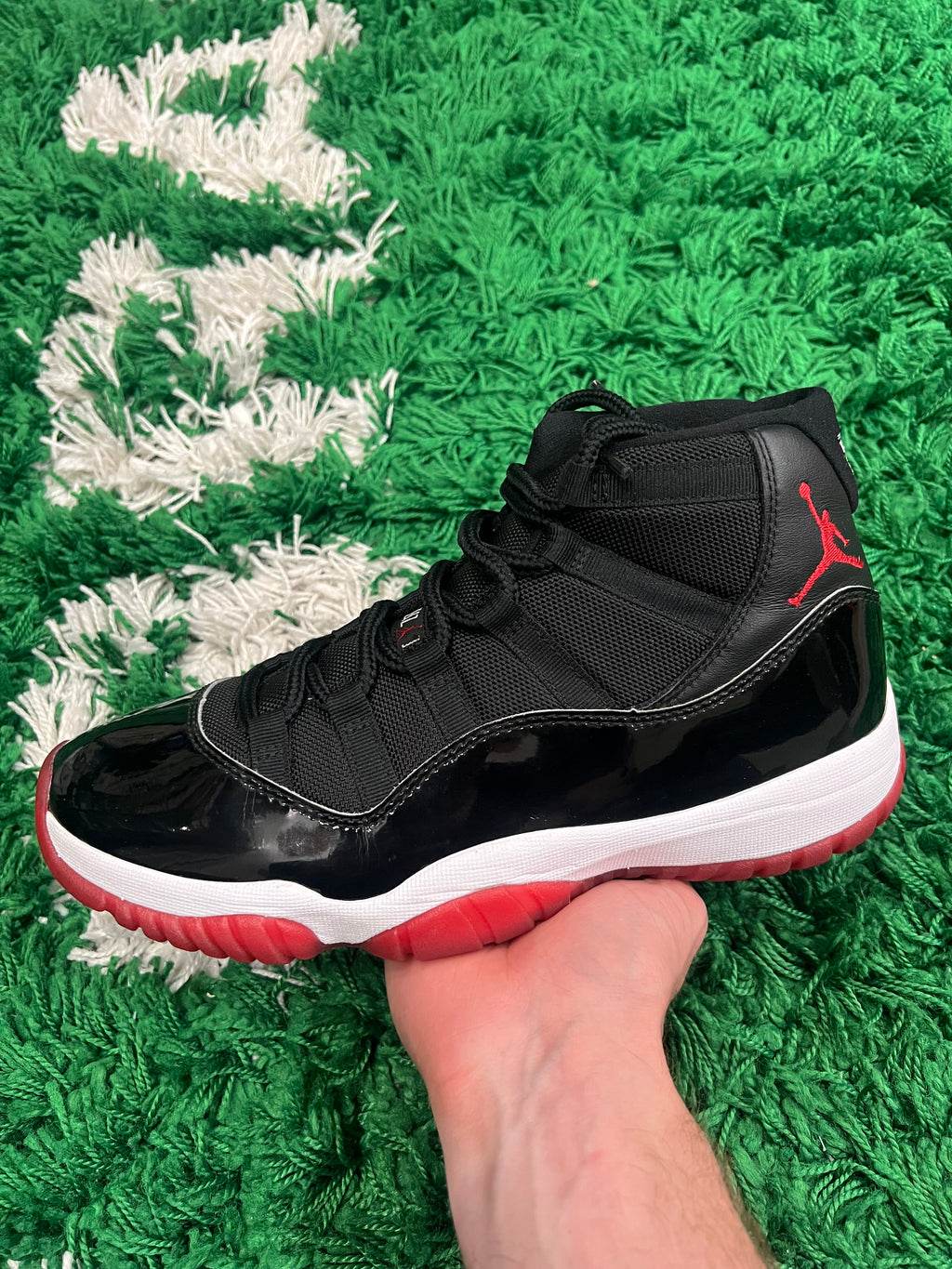 Jordan 11 Playoffs Bred (2019) (Preowned 9M)