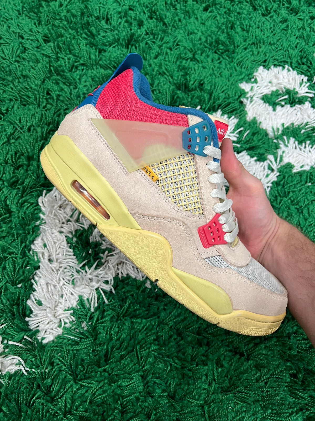 Jordan 4 Union Guava Ice (Preowned 10M)
