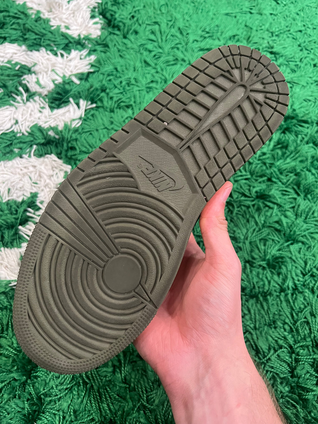 Jordan 1 Low Travis Scott Medium Olive (Preowned 8.5M)