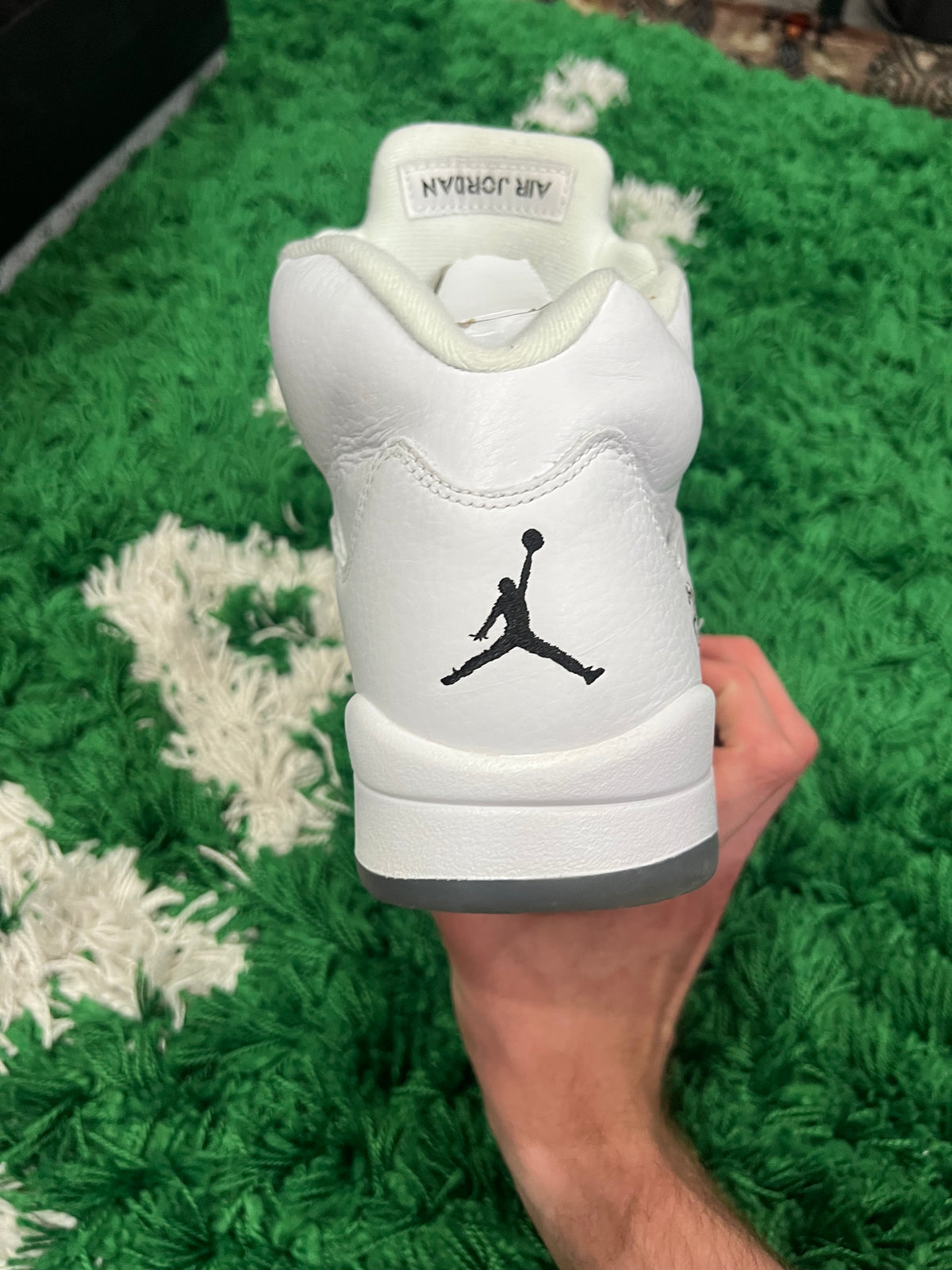 Jordan 5 White Metallic (2015) (Pre-Owned Size 10.5M)