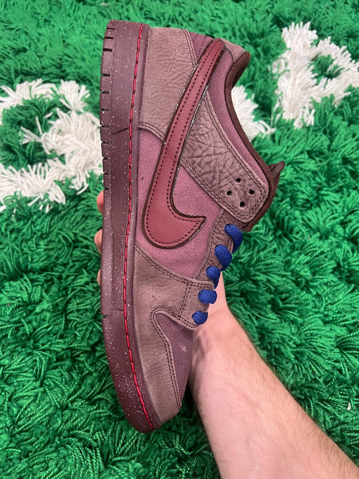 Nike SB Dunk Low City of Love Burgundy Crush (Preowned 11M)